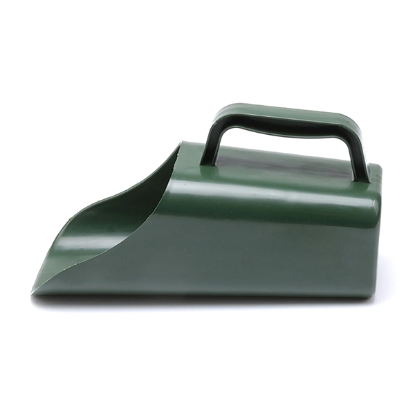 Mulch Scoop – Oversized Garden Hand Scoop for Mulch, Compost & Soil (Heavy-Duty Plastic)